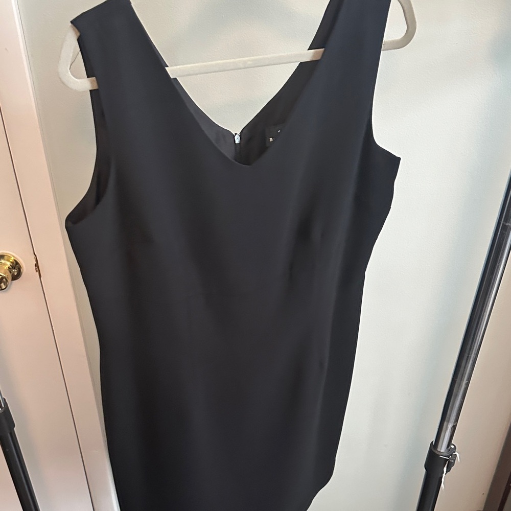 Black V-neck dress NWOT